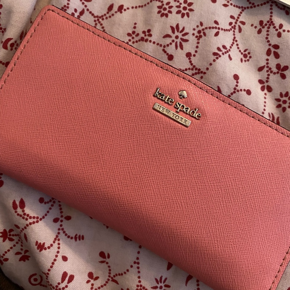 Kate spade pink wallet